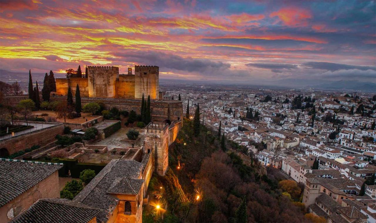 Amplio Y Centrico, Recien Reformado, Calefaccion Central, Jardines, Supermercados, Cafeterias Y Todos Los Servicios En El Corazon De La Ciudad Granada Exteriör bild