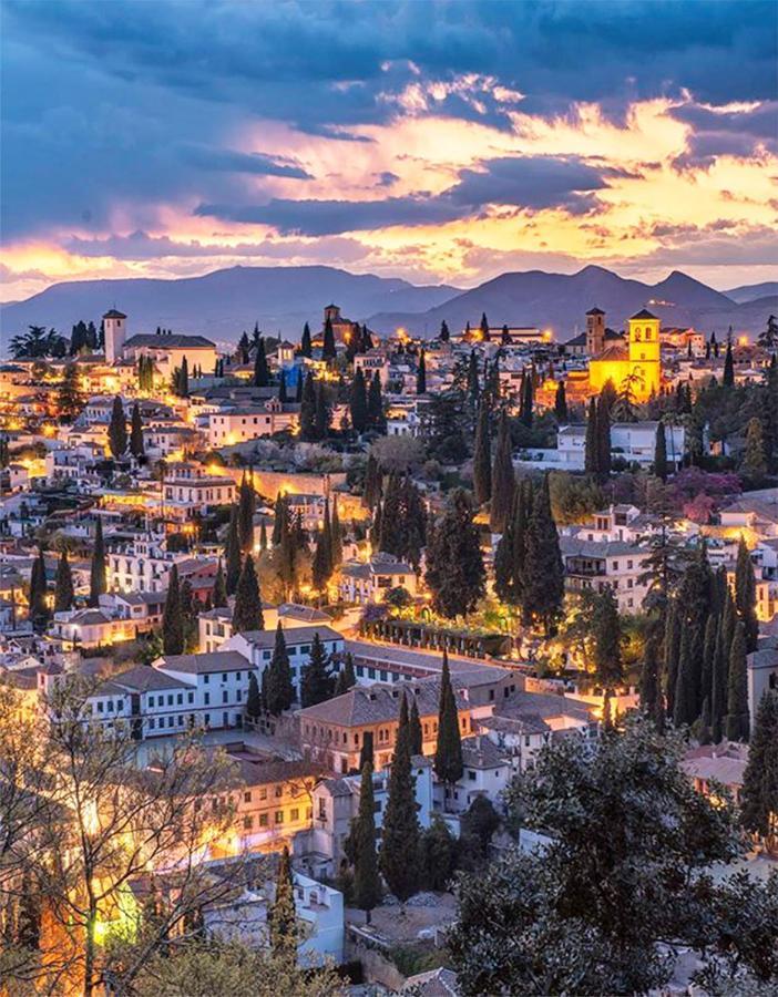 Amplio Y Centrico, Recien Reformado, Calefaccion Central, Jardines, Supermercados, Cafeterias Y Todos Los Servicios En El Corazon De La Ciudad Granada Exteriör bild